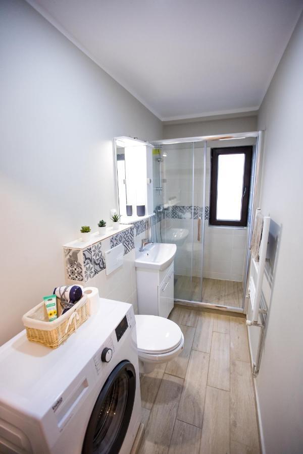 Travel Homzzz Central Apartments - Tusnad Târgu-Mureş Exteriör bild