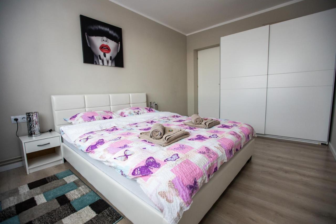 Travel Homzzz Central Apartments - Tusnad Târgu-Mureş Exteriör bild